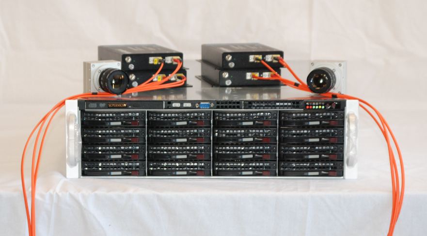 Dual recording station with fiber optical repeaters